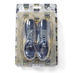 DC Comics Navy and Yellow Men's Sneakers